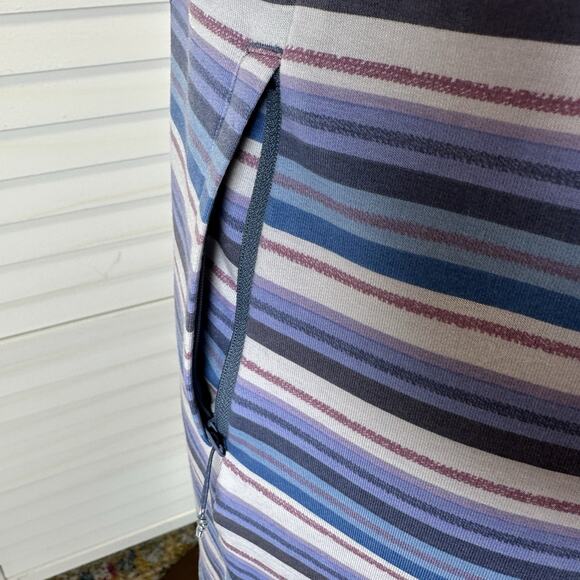 New Title Nine Hideaway Sweatshirt Dress Blue Horizon Stripe Short Sleeve Size S - Picture 8 of 12